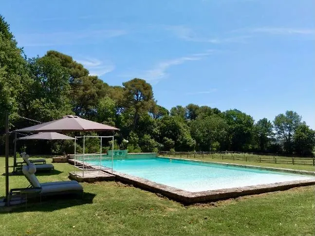 Château de La Brillanne Hotel Aix-en-Provence 2*,